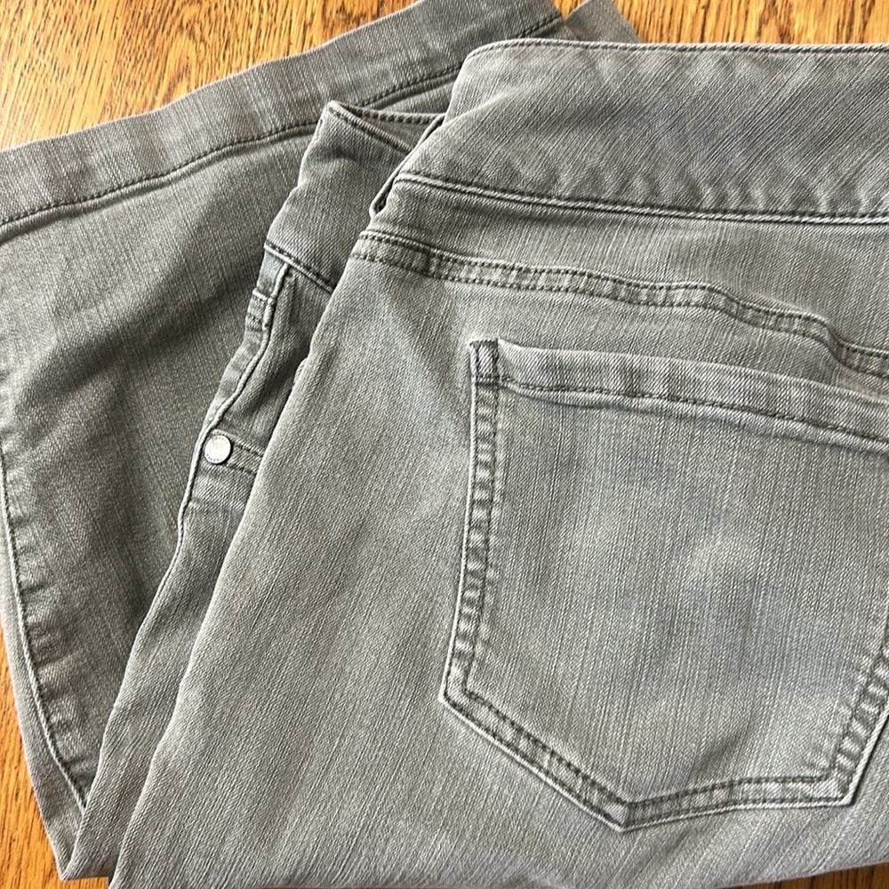 Torrid Bermuda shorts size 18 - Picture 4 of 4